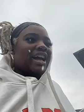 Snapshot of Indigo-love23 chatting on February 2025 04:25:02 PM Indigo-love23 online show from February 2025 04:25:02 PM