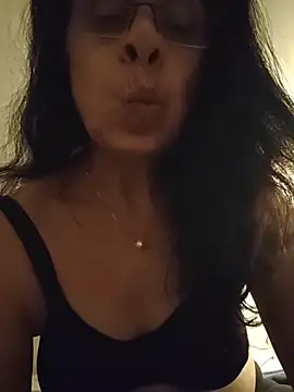 Susannemilf online show from December 2025 02:41:02 AM