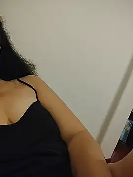 Snapshot of Susannemilf chatting on February 2026 02:26:01 AM Susannemilf online show from February 2026 02:26:01 AM