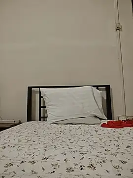 Snapshot of Susannemilf chatting on February 2026 06:26:01 AM Susannemilf online show from February 2026 06:26:01 AM