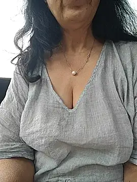 Snapshot of Susannemilf chatting on March 2026 01:55:02 AM Susannemilf online show from March 2026 01:55:02 AM