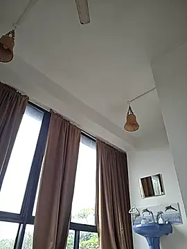 Snapshot of Susannemilf chatting on March 2026 03:01:02 AM Susannemilf online show from March 2026 03:01:02 AM