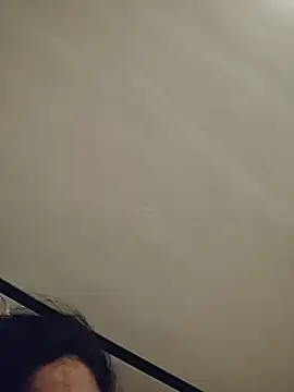 Snapshot of Susannemilf chatting on March 2026 03:32:02 AM Susannemilf online show from March 2026 03:32:02 AM