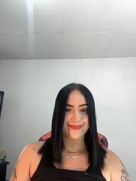 mia anyeli online show from October 2025 03:40:01 AM