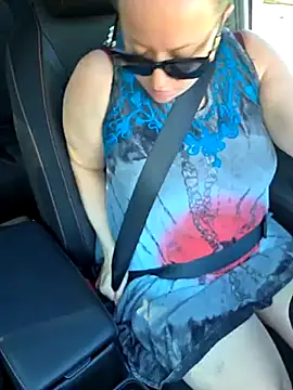 julimonroe online show from February 2025 03:48:02 PM