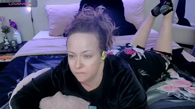 julimonroe online show from March 2025 03:24:01 AM