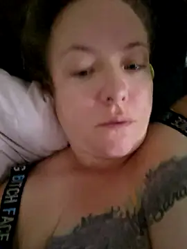 julimonroe online show from October 2025 05:29:01 AM