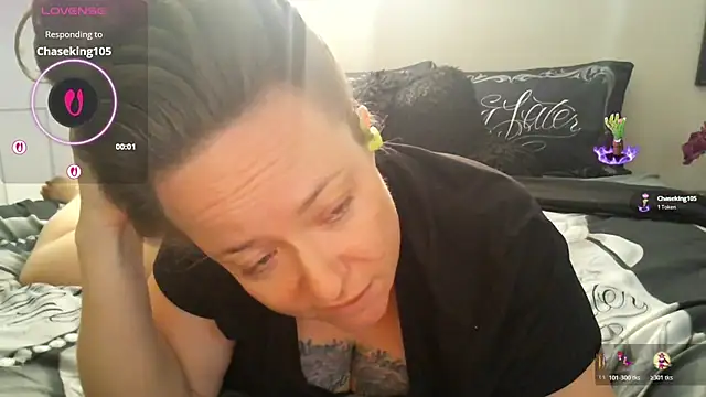 julimonroe online show from October 2025 03:03:01 PM