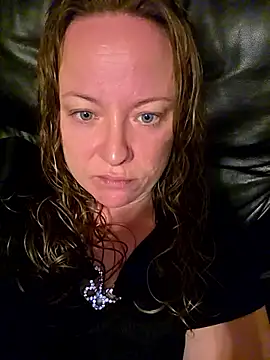 julimonroe online show from October 2025 11:43:01 AM