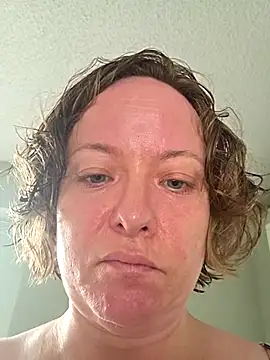 julimonroe online show from May 2026 01:38:01 PM
