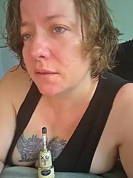 julimonroe online show from May 2026 02:02:01 PM