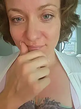 julimonroe online show from June 2026 02:03:01 AM