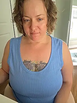 julimonroe online show from June 2026 05:52:01 PM