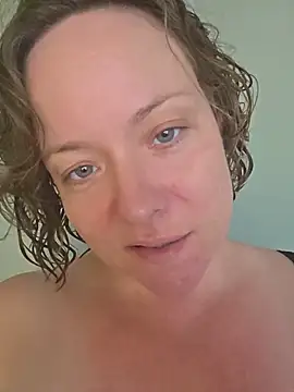julimonroe online show from June 2026 01:43:02 AM