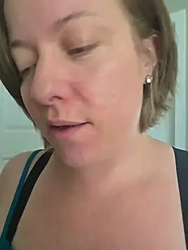 julimonroe online show from June 2026 04:49:02 PM