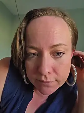 julimonroe online show from June 2026 12:57:02 AM