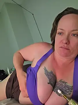 julimonroe online show from June 2026 05:05:01 AM
