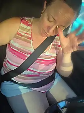 julimonroe online show from July 2026 01:53:01 PM