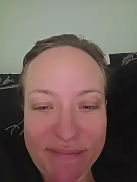 julimonroe online show from July 2026 12:53:02 AM