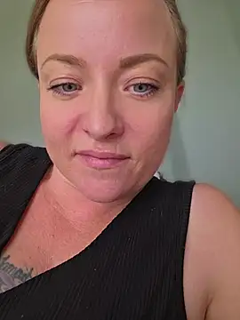 julimonroe online show from July 2026 04:17:02 PM