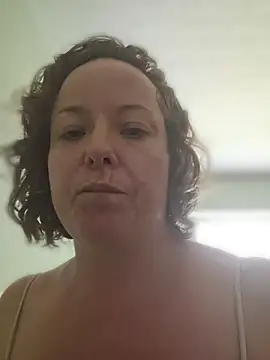 julimonroe online show from August 2026 05:56:01 PM