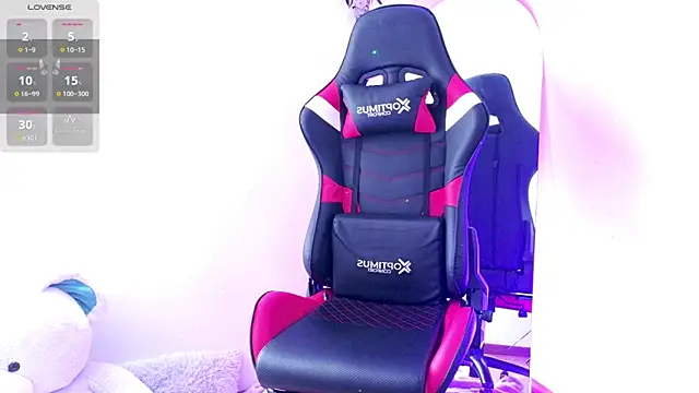 Lia Tinez online show from February 2026 09:40:02 PM