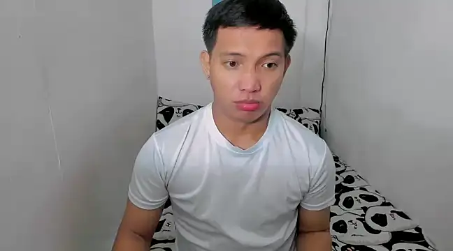 Snapshot of xSebastian19 chatting on January 2025 11:01:02 PM xSebastian19 online show from January 2025 11:01:02 PM