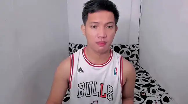 Snapshot of xSebastian19 chatting on January 2025 09:47:01 PM xSebastian19 online show from January 2025 09:47:01 PM