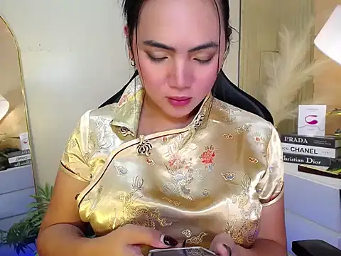 Snapshot of Martha_pookerxxx chatting on March 2025 01:32:02 AM Martha pookerxxx online show from March 2025 01:32:02 AM