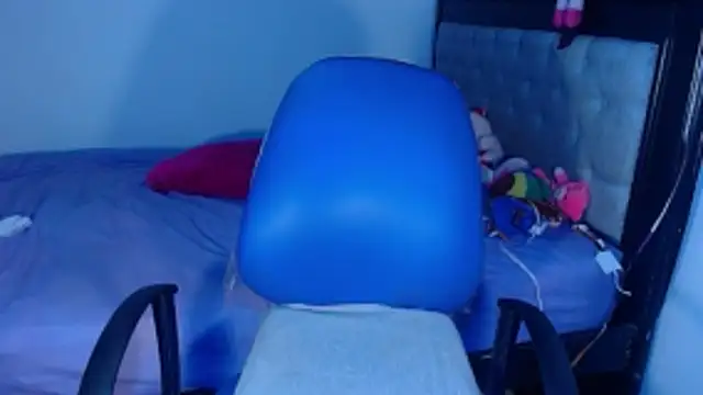 Pamelanicole online show from November 2025 11:28:01 PM