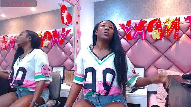 DanielaDuff online show from September 2025 07:52:01 PM