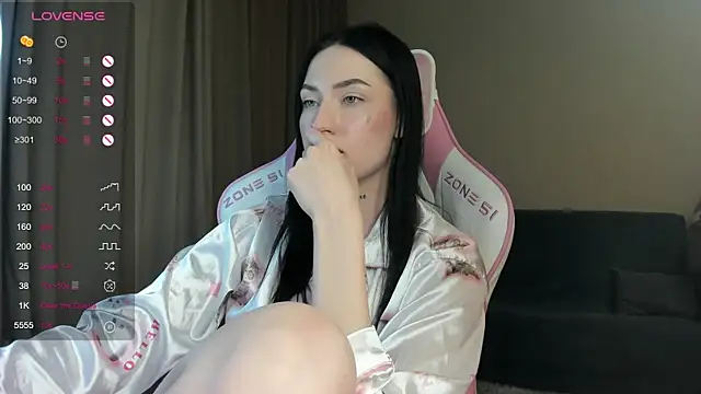 JenniferQueen11 online show from January 2025 07:48:02 AM