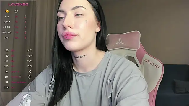 JenniferQueen11 online show from January 2025 08:02:01 PM