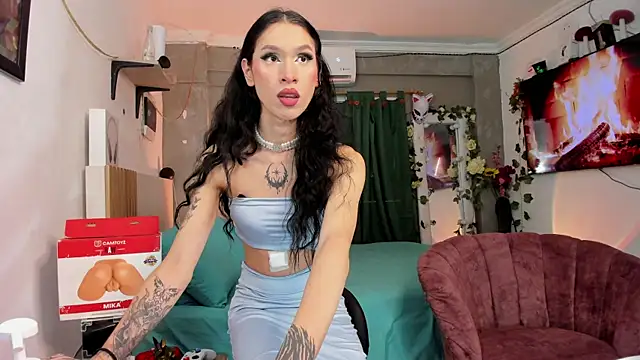 Snapshot of EnchantressFuckXxx chatting on May 2026 02:47:01 PM EnchantressFuckXxx online show from May 2026 02:47:01 PM
