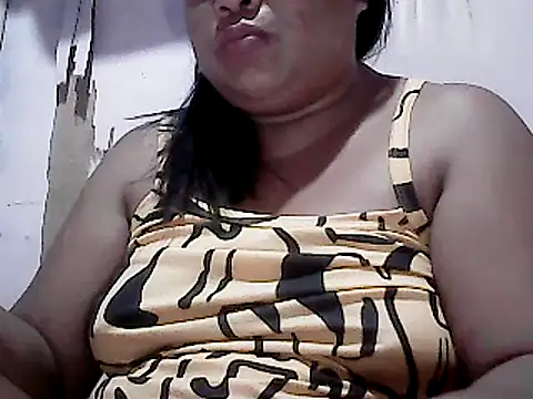 Snapshot of HotsweetPINAY69 chatting on December 2024 11:07:02 PM HotsweetPINAY69 online show from December 2024 11:07:02 PM