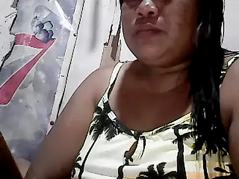 Snapshot of HotsweetPINAY69 chatting on December 2024 05:37:02 AM HotsweetPINAY69 online show from December 2024 05:37:02 AM
