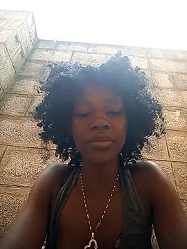 Petite li online show from November 2025 06:05:02 AM