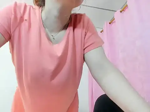 lorenitabella online show from September 2025 09:14:02 PM