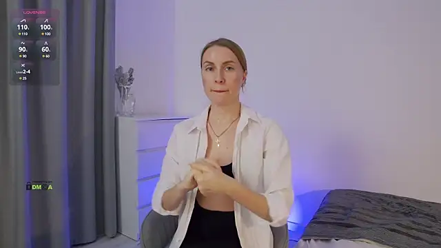 Snapshot of Fallinlove1 chatting on February 2025 03:30:02 PM Fallinlove1 online show from February 2025 03:30:02 PM