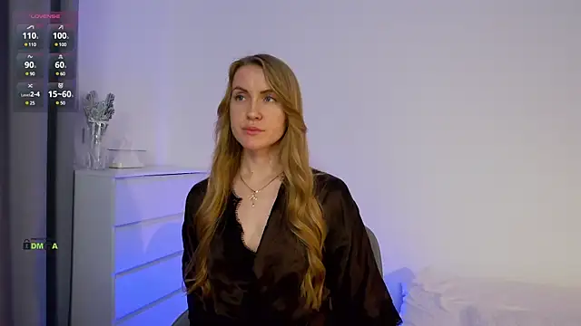 Snapshot of Fallinlove1 chatting on March 2025 06:34:02 PM Fallinlove1 online show from March 2025 06:34:02 PM