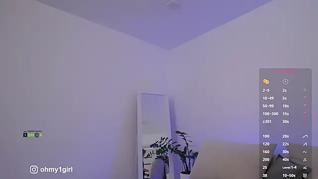 Snapshot of Fallinlove1 chatting on November 2025 09:15:01 AM Fallinlove1 online show from November 2025 09:15:01 AM