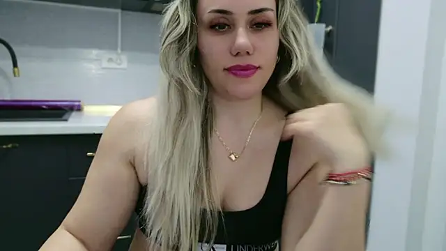 Snapshot of Annyfit4you chatting on March 2025 08:54:01 PM Annyfit4you online show from March 2025 08:54:01 PM