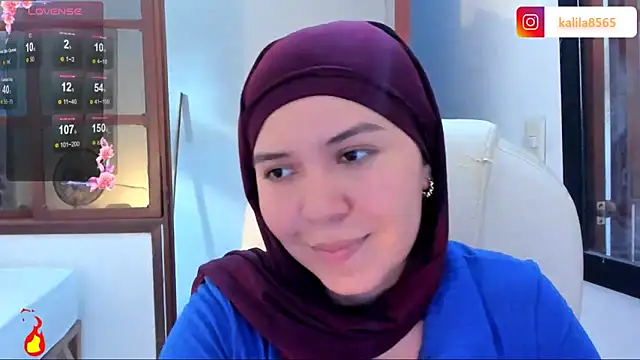 MatchedEyebrow online show from October 2025 08:50:02 PM