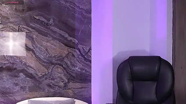 Snapshot of MadelineFox chatting on September 2025 09:47:02 AM MadelineFox online show from September 2025 09:47:02 AM