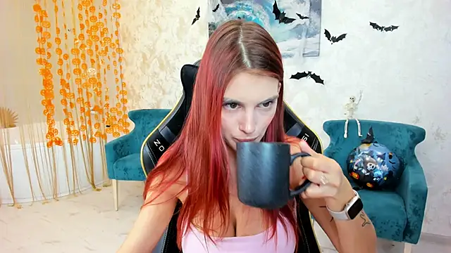 Snapshot of RedLipse chatting on October 2025 03:25:01 AM RedLipse online show from October 2025 03:25:01 AM