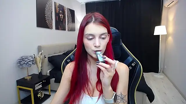 Snapshot of RedLipse chatting on December 2025 02:27:01 AM RedLipse online show from December 2025 02:27:01 AM