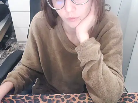 Laco-cO online show from December 2025 12:49:02 AM