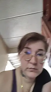 HunnyyLove online show from October 2025 04:44:02 PM