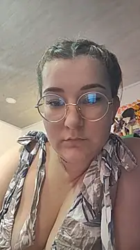 HunnyyLove online show from February 2026 02:43:02 PM