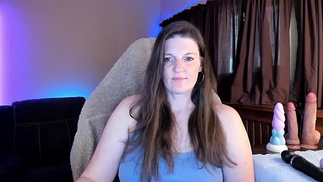 Kelly Carolina online show from October 2025 06:49:02 PM